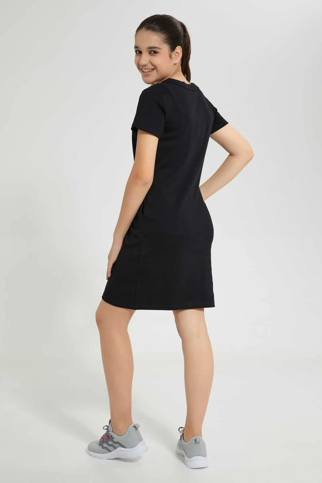 Black Basic Knitted Dress With Pockets