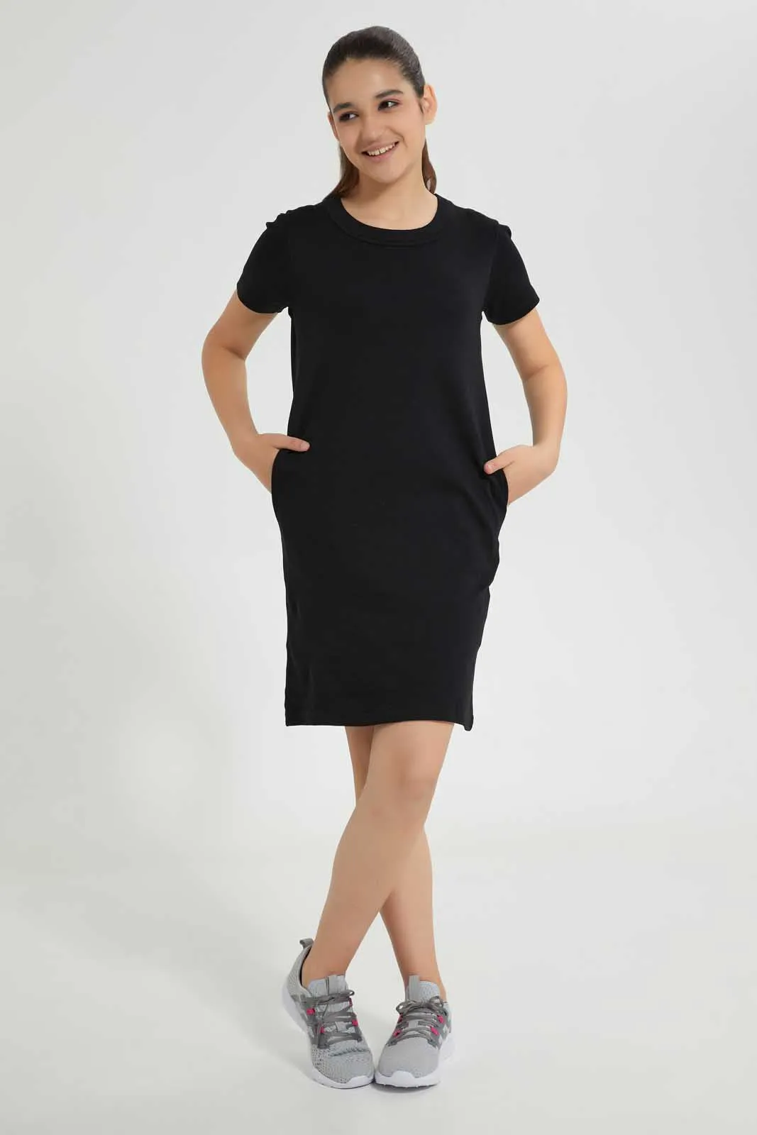 Black Basic Knitted Dress With Pockets