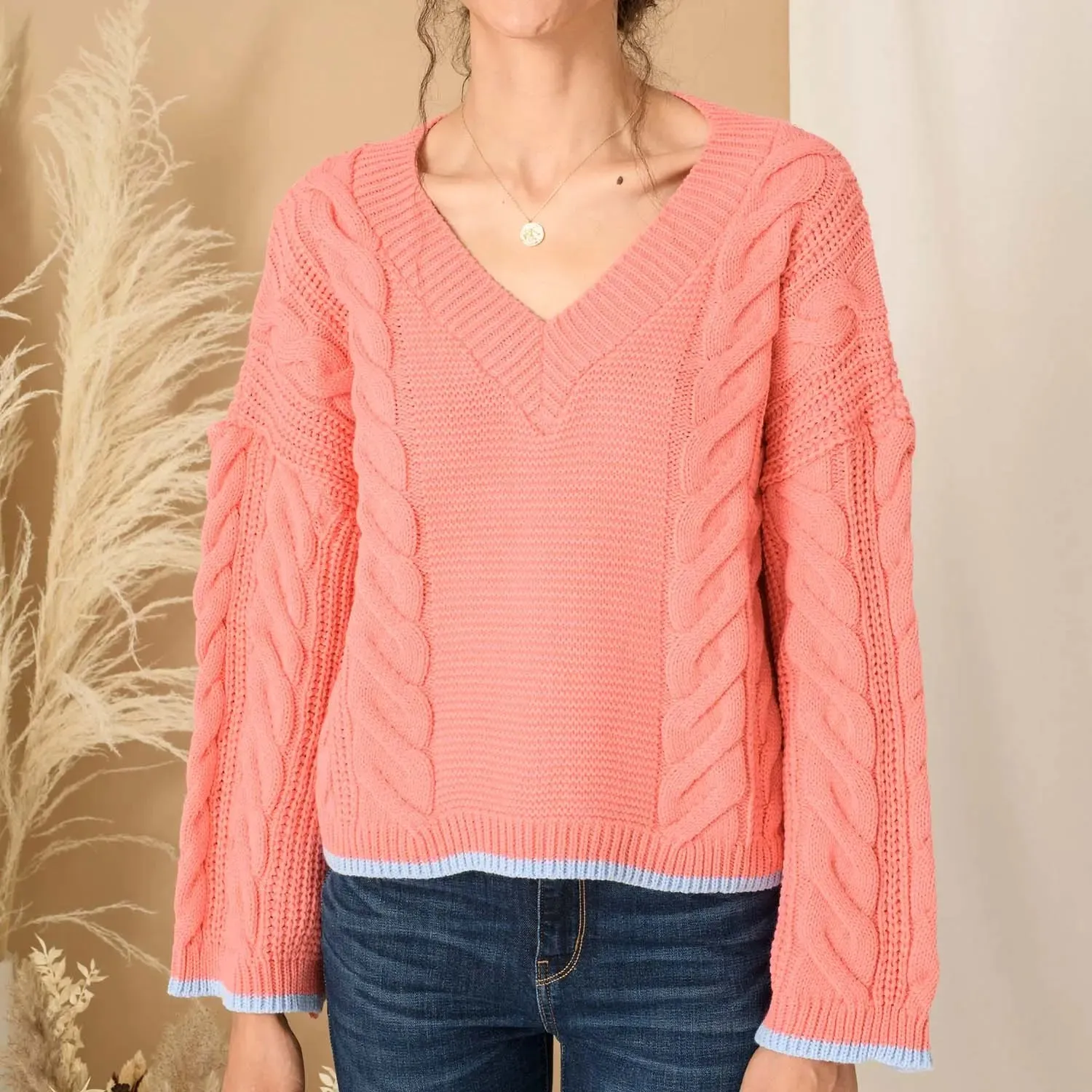 Katrina Cable v Neck Jumper - Coral