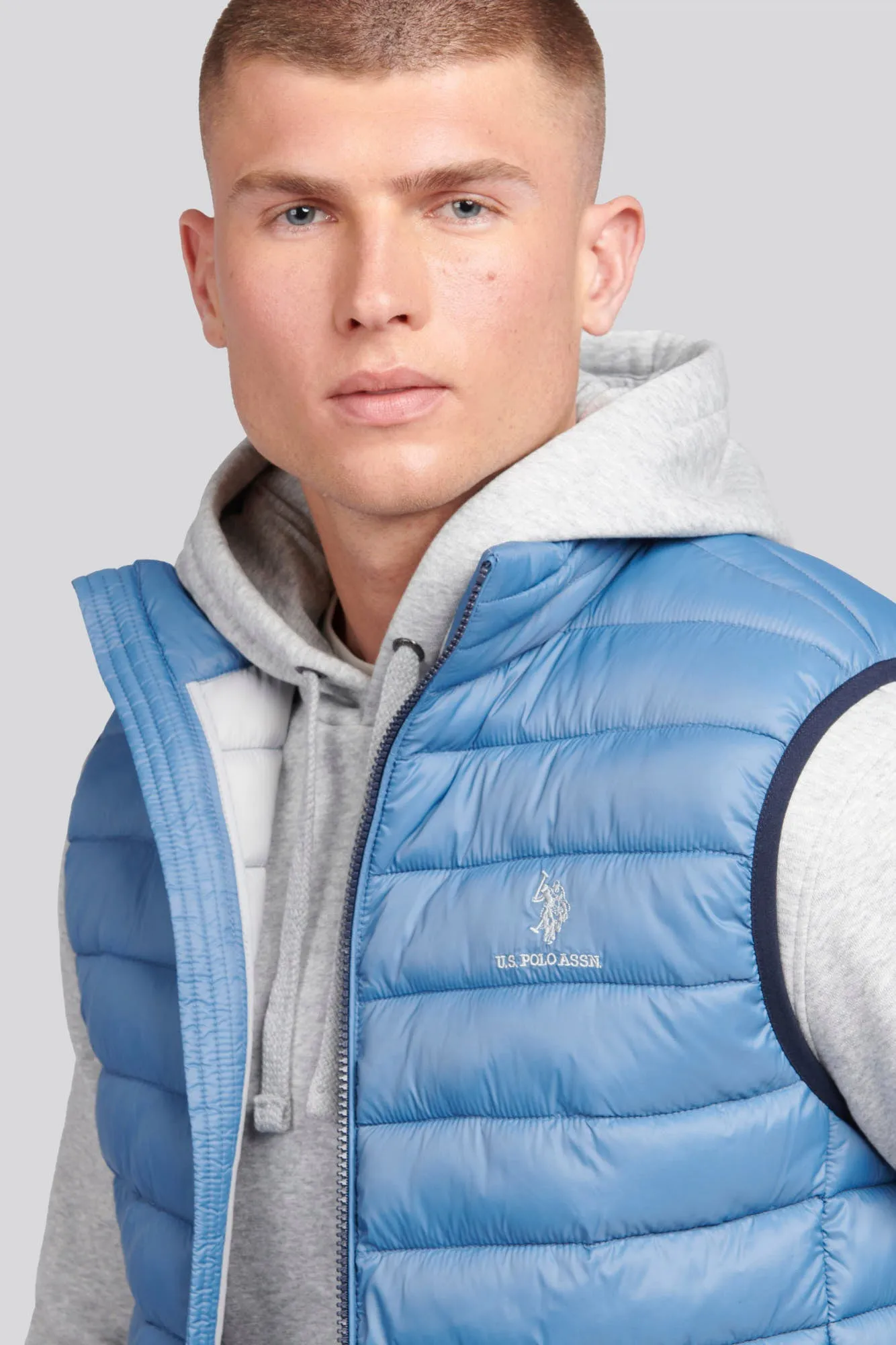 Mens Bound Quilted Gilet in Blue Horizon