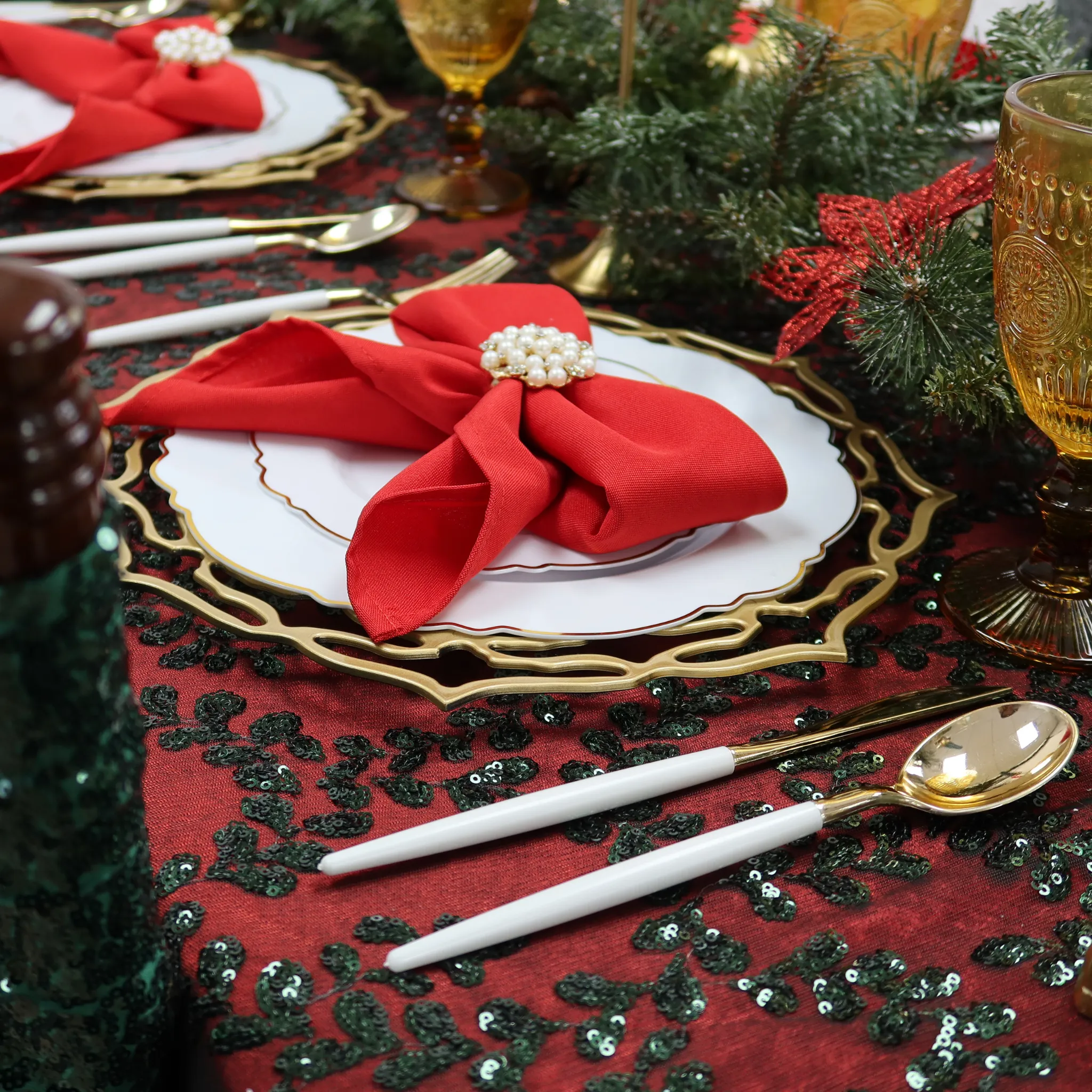 Velvet 90"x156" Rectangular Tablecloth - Red